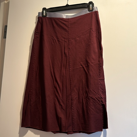 Alabama Chanin skirt and T in plum - Picture 3 of 4